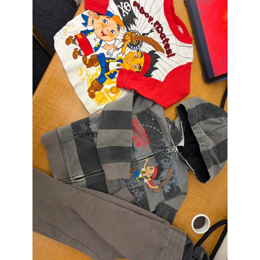 Disney Jake and the Never Land Pirates 3pc Bundle Y2K Hoodie Pants Shirt 3T 4T